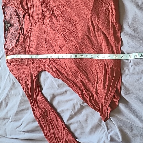 Jessica Simpson junior women's mesh trim with bell sleeve XL NWT BURGUNDY - Picture 7 of 10